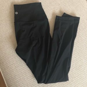 Lululemon Wunder Under Luxtreme 7/8 pants